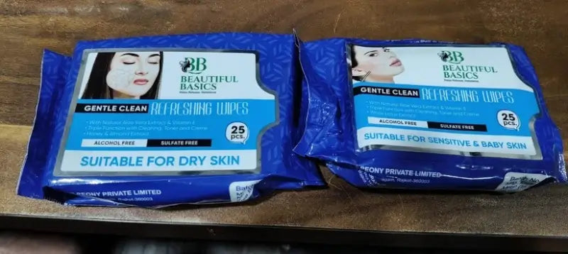 Face Wipes for Dry & Sensitive Skin – Gentle Cleansing Refreshing Wet Wipes (25 Pulls, Alcohol-Free)